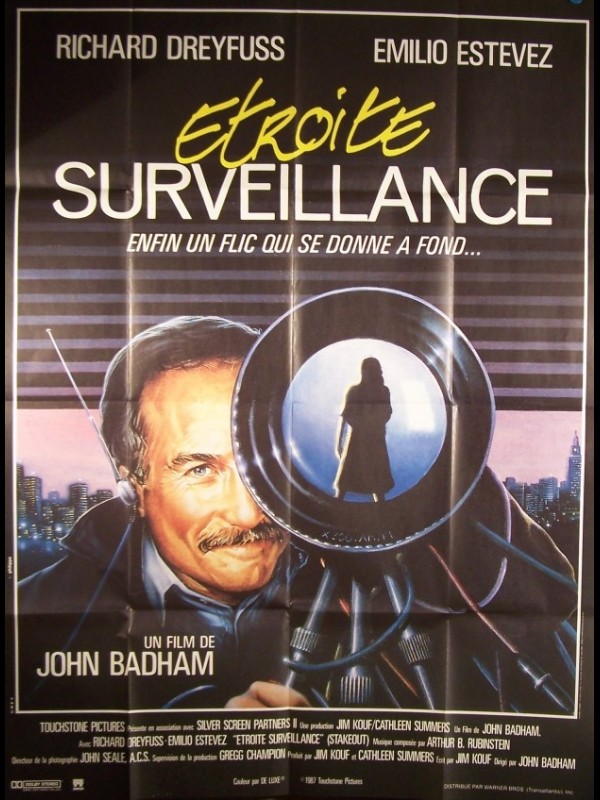 Affiche du film ETROITE SURVEILLANCE - STAKEOUT