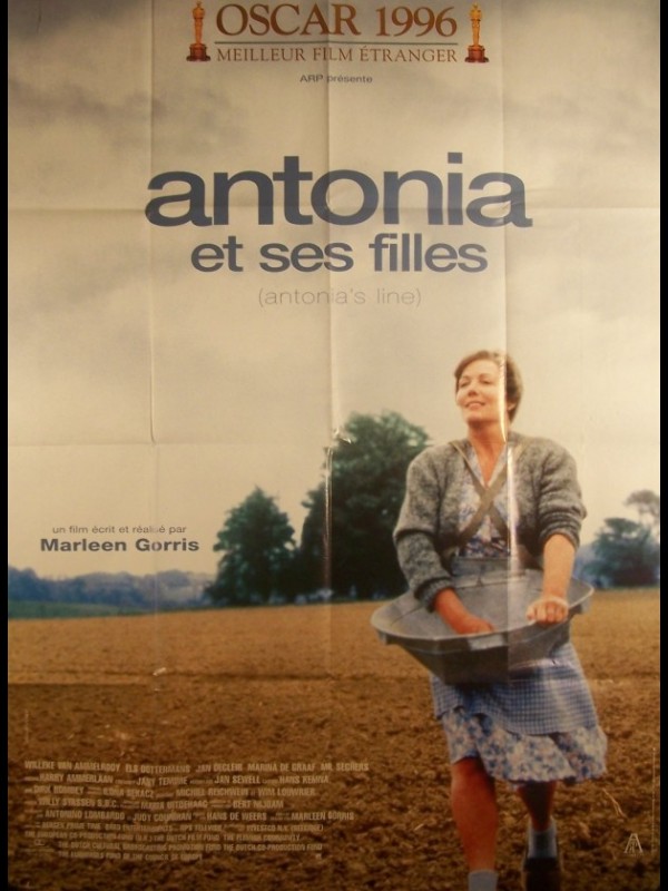 Affiche du film ANTONIA ET SES FILLES