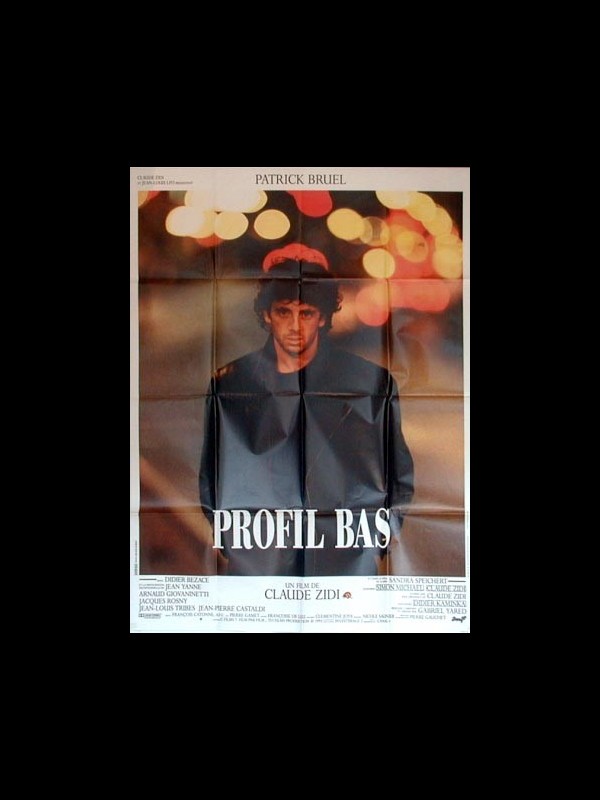 Affiche du film PROFIL BAS