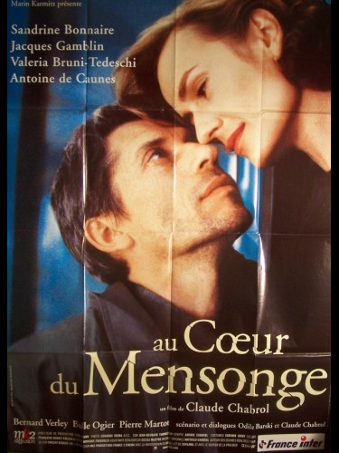 AU COEUR DU MENSONGE