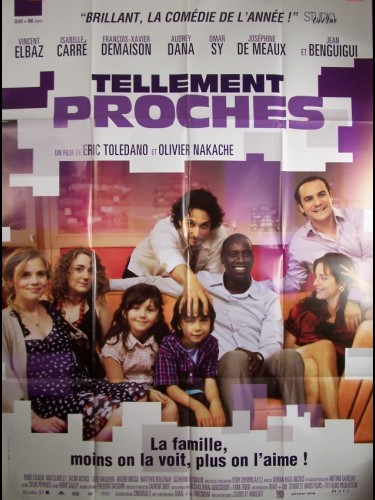 Affiche du film TELLEMENT PROCHES