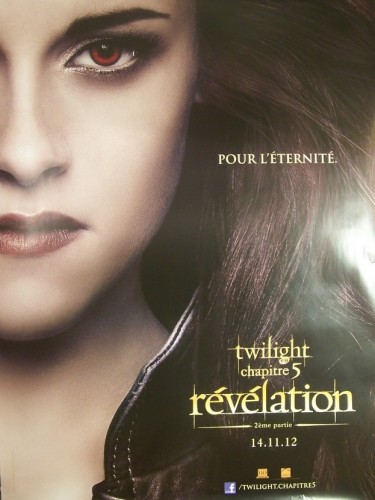 Affiche du film TWILIGHT CHAPITRE 5 BELLA CULLEN (AFFICHE ROULÉE)