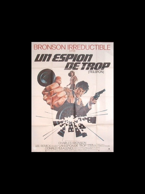 Affiche du film UN ESPION DE TROP