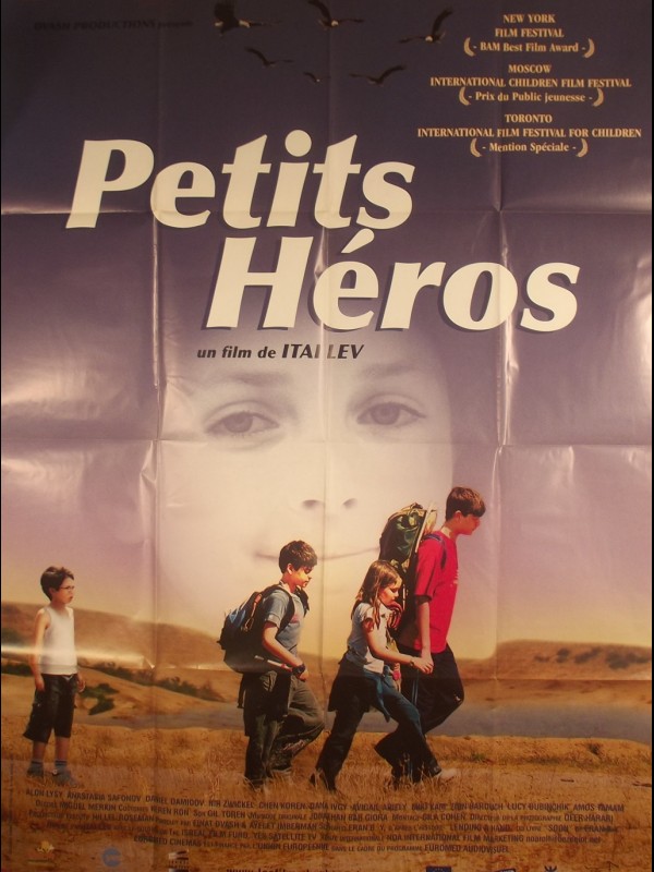 Affiche du film PETITS HEROS